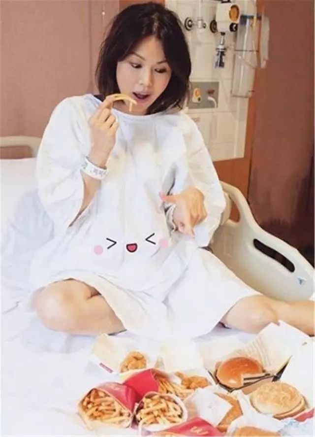 图片[2]-何嘉莉宣布三胎产女，当年她唱黄家驹歌泪流满面，被传是家驹女友-一鸣资源网