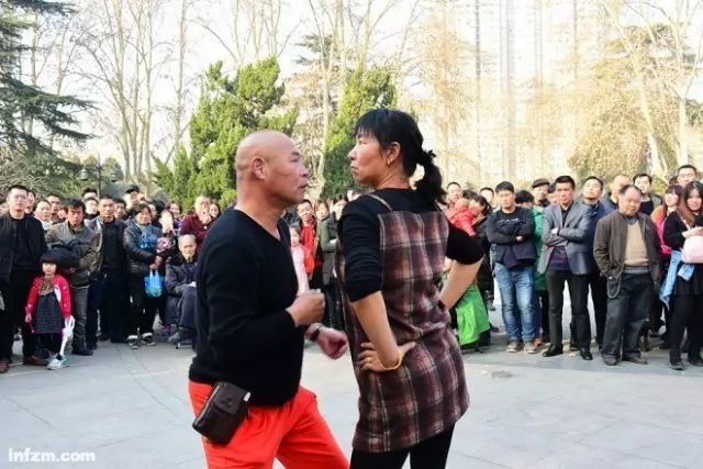 图片[1]-在快手里翻滚的草根们-一鸣资源网