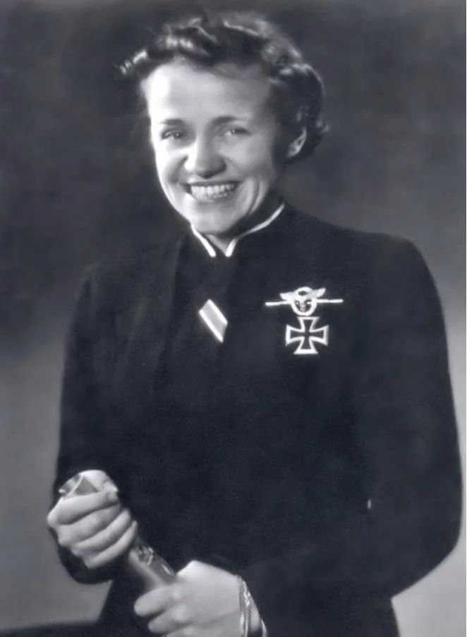 图片[3]-恶魔希特勒死亡之谜：死前5天已“疯”？他在地堡里究竟都干了啥-一鸣资源网