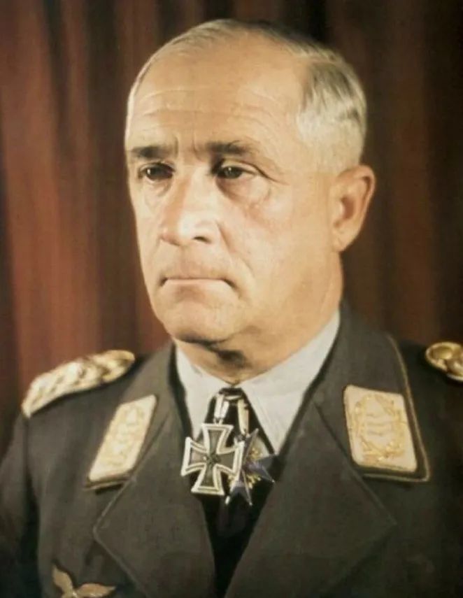 图片[2]-恶魔希特勒死亡之谜：死前5天已“疯”？他在地堡里究竟都干了啥-一鸣资源网