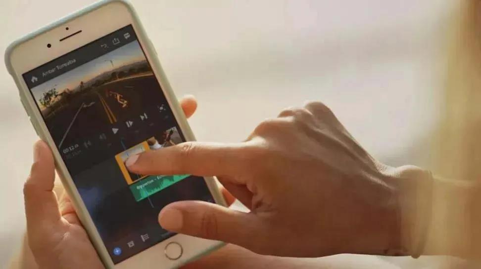 图片[1]-在手机上都能用PR做短视频编辑，手机版影视后期PR软件，简直太强大-一鸣资源网