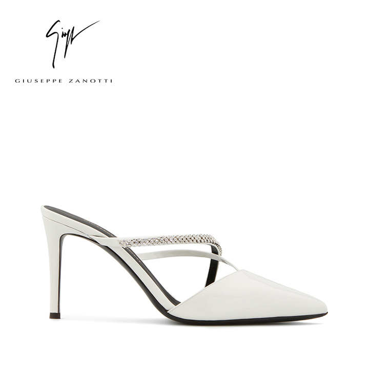 图片[21]-世界十大高跟鞋奢侈品牌有哪些？高端女鞋品牌集！-一鸣资源网