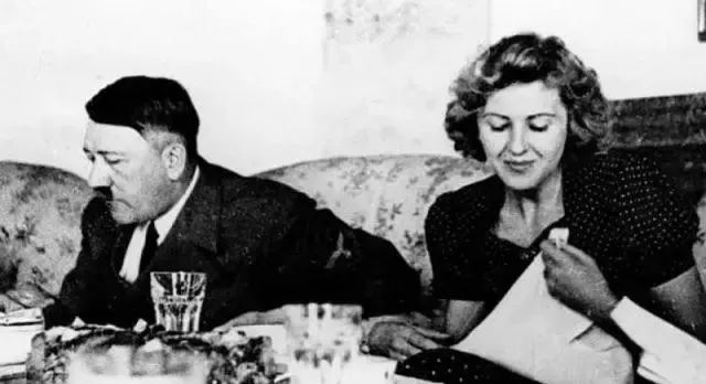 图片[1]-恶魔希特勒死亡之谜：死前5天已“疯”？他在地堡里究竟都干了啥-一鸣资源网